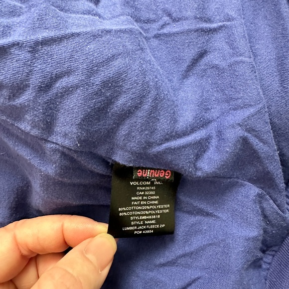 Volcom hooded sweater - Picture 7 of 9